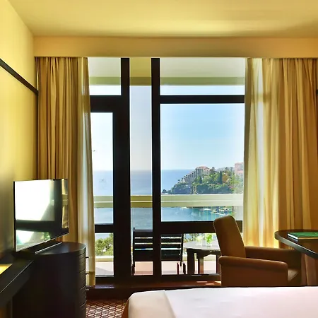 Pestana Casino Park & Casino Фуншал
